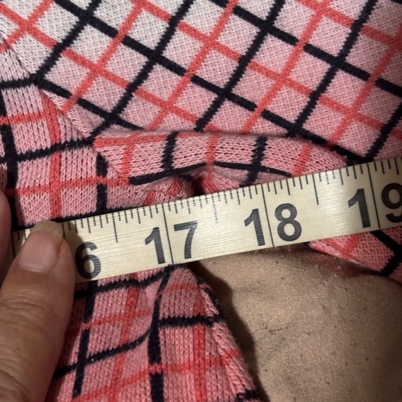 COS Pink Grid Check 100% Cotton Sweater Size Small - Picture 9 of 9